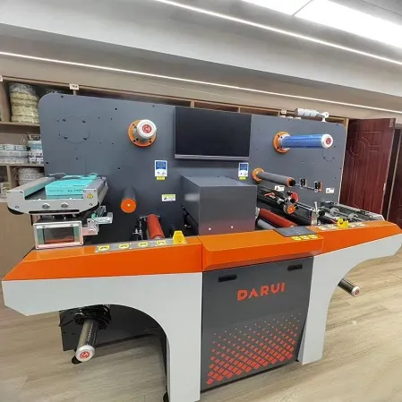 Xinsen Package lança novo equipamento de impressão digital de última geração, inaugurando uma nova era de embalagens personalizadas.