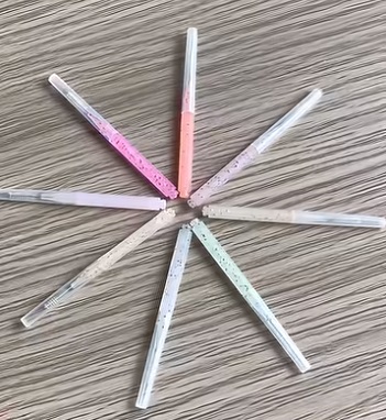 A Xinsen Packaging acelera a produção para atender à crescente demanda do mercado com fabricação eficiente de etiquetas personalizadas