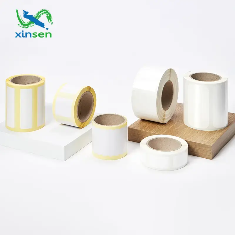 Etiqueta de papel em branco